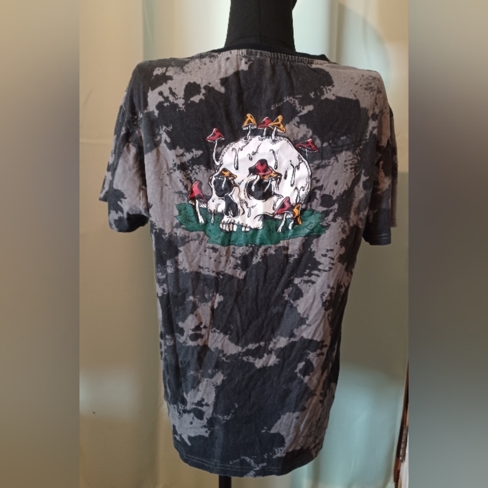 Wxyz Skull Mushroom Camo Graphic T-Shirt Mens Medium Grunge Life Death Attitude - Picture 3 of 10
